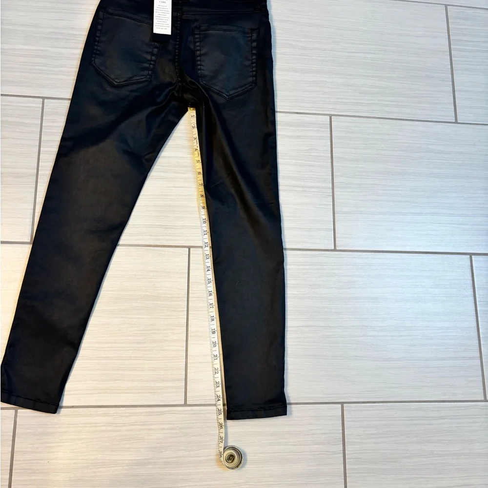 NWT Gianni Bini Black Patent Skinny mid rise Jean/pant new with tags. - Picture 10 of 13